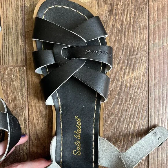 Black Original *Salt Water Sandals* | Water-Friendly | *Women's 6 / Hoy 4* | EUC - Picture 6 of 12